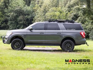 Ford Expedition Lift Kit - 3 Inch - Rough Country - M1 Monotube Struts